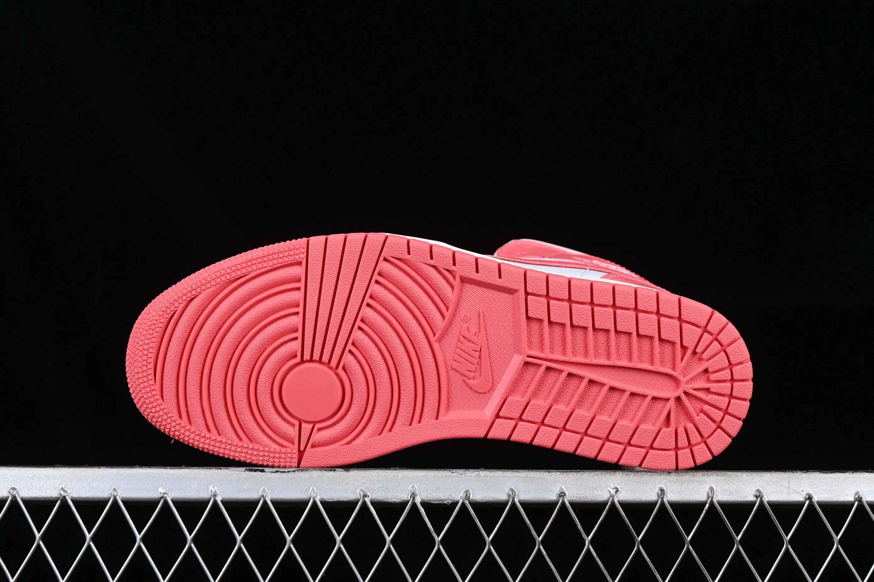 All categories Air Jordan Jordan series basketball shoes Air Jordan 1 Mid Air Jordan 1 Mid AJ1 Joe 1 white and pink mid-top cultural and casual sneakers BQ6472-186